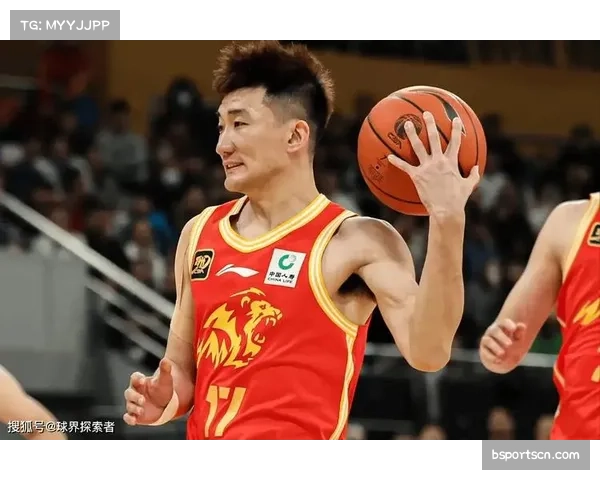 孙铭徽右脚踝韧带部分撕裂 广厦后场大脑预计四月下旬复出